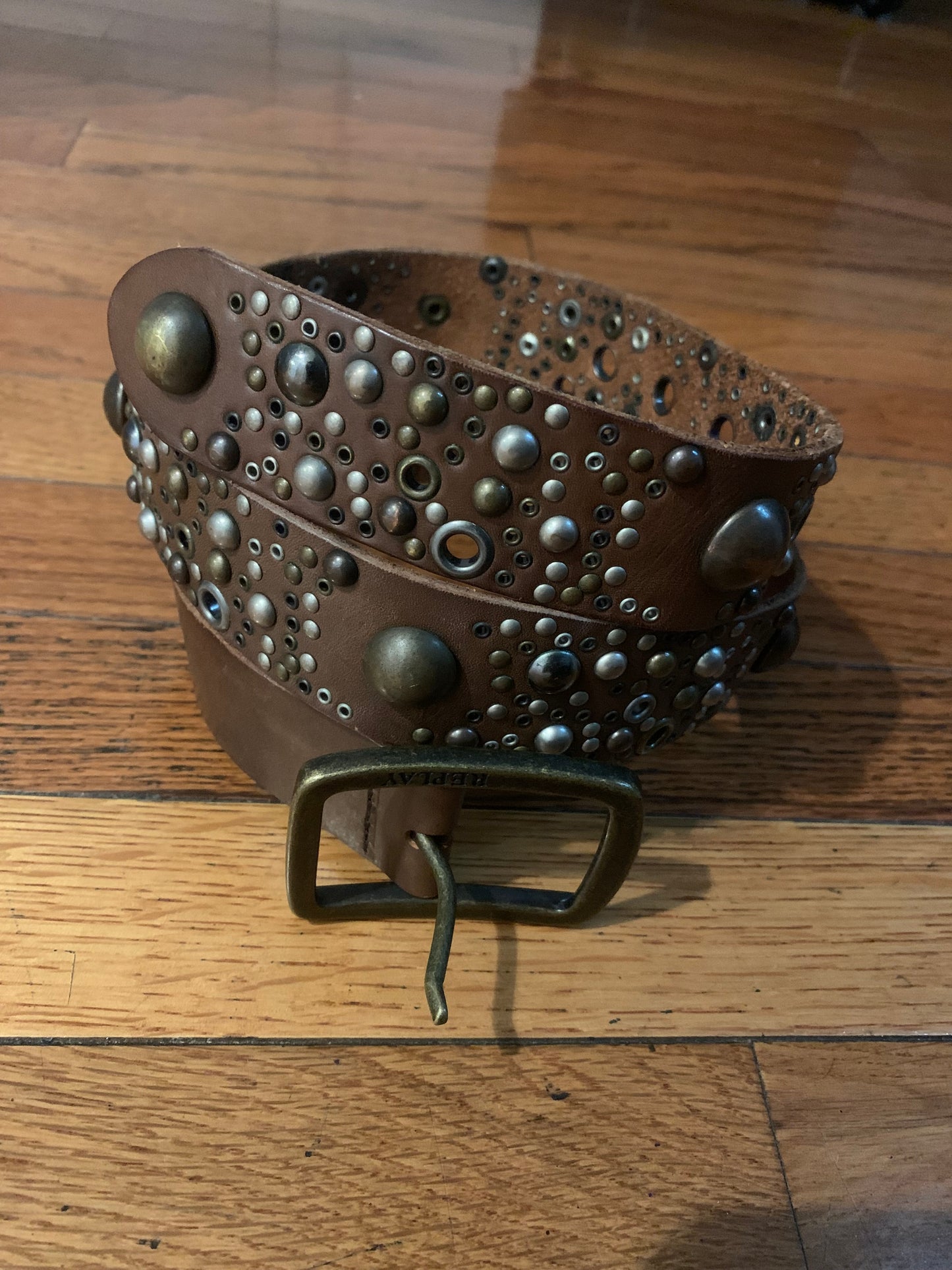 35in Vintage Studded Leather Belt